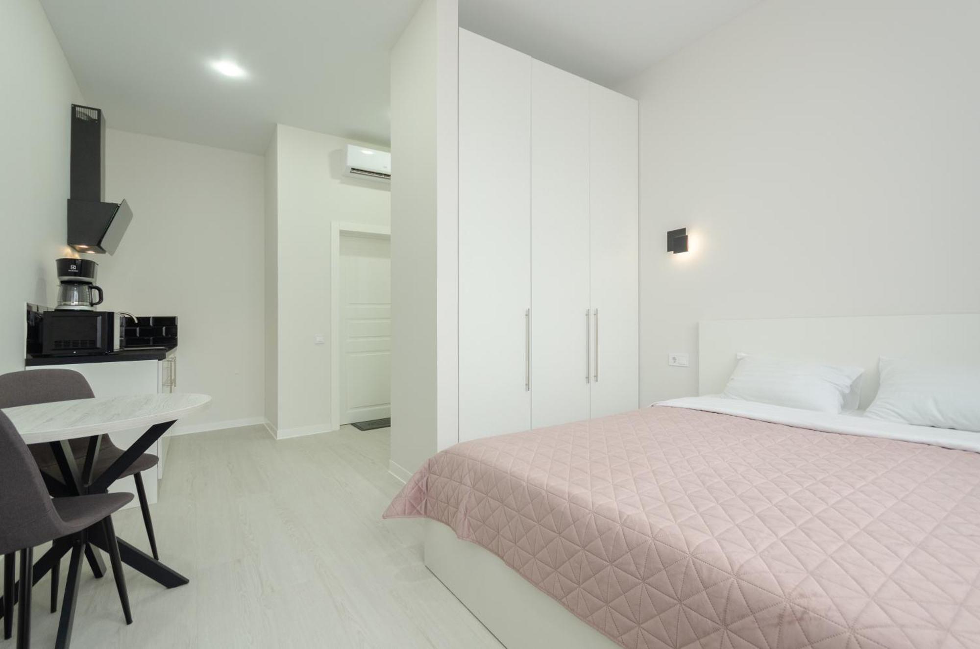 Petrovdom Inn Rc Diplomat Hall -The Smart Hotel Apartment Panoramic City View I Kyiv Exterior photo