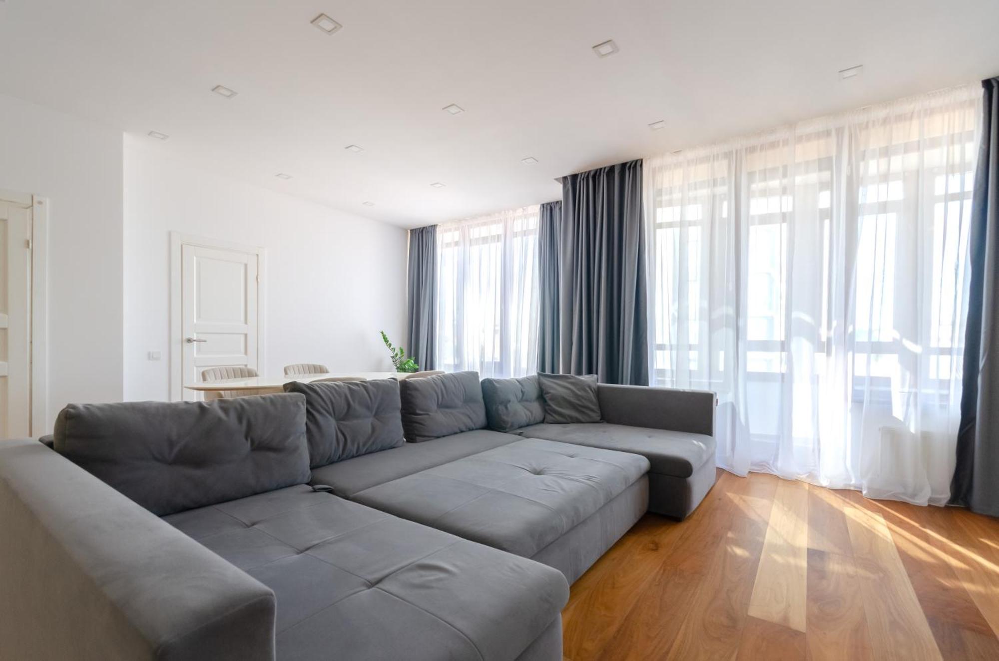 Petrovdom Inn Rc Diplomat Hall -The Smart Hotel Apartment Panoramic City View I Kyiv Exterior photo